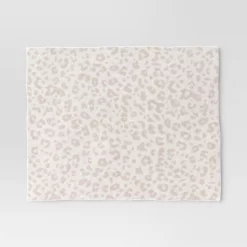Cozy Feathery Knit Cheetah Throw Blanket Beige - Threshold™ -Home Decor Store GUEST b8f6260e 0095 47e5 a0fc 5a662ec0b064